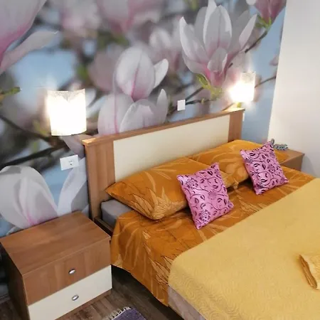 Katarina Guest house Kadumi
