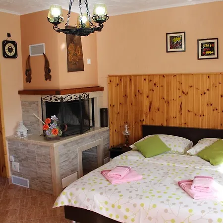 Katarina Guest house 3*